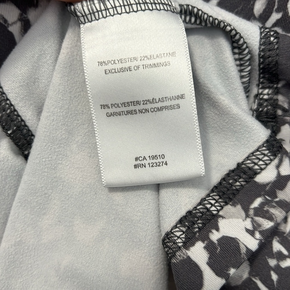 Women’s half zip Lole size M Athletic Top - Picture 3 of 5